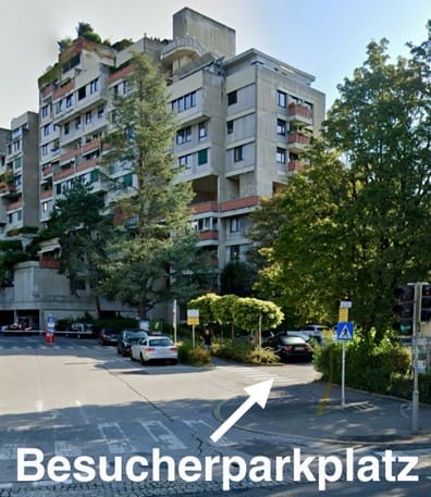 Besucherparkplatz bei der Bushaltestelle Terrassenhaussiedlung in Graz St. Peter